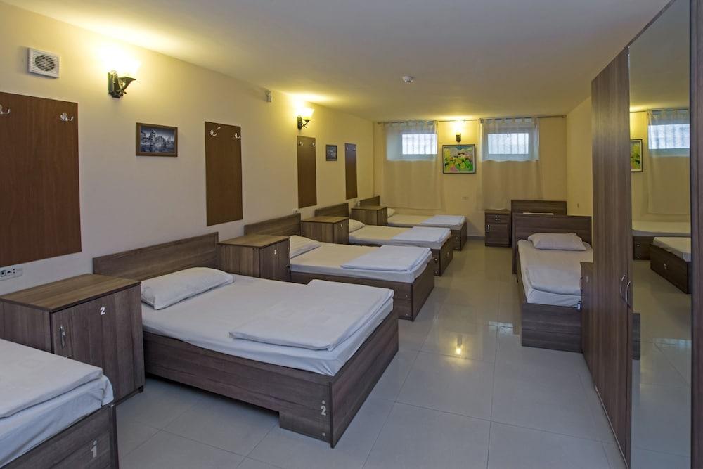 Yerevan Hostel Eksteriør billede