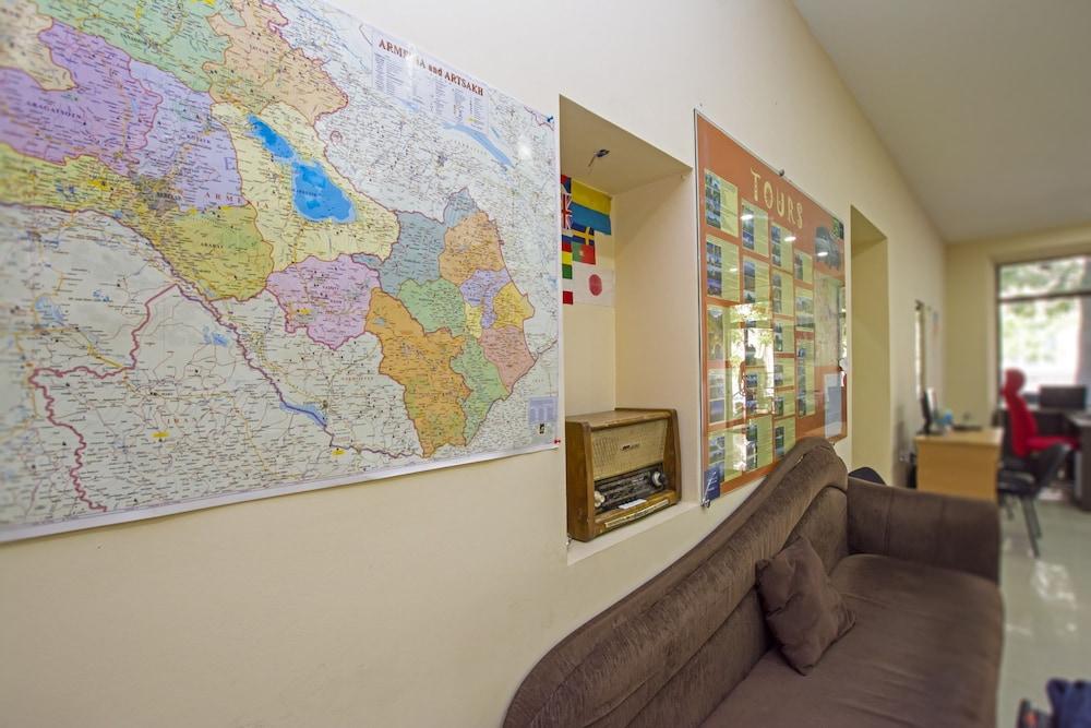 Yerevan Hostel Eksteriør billede