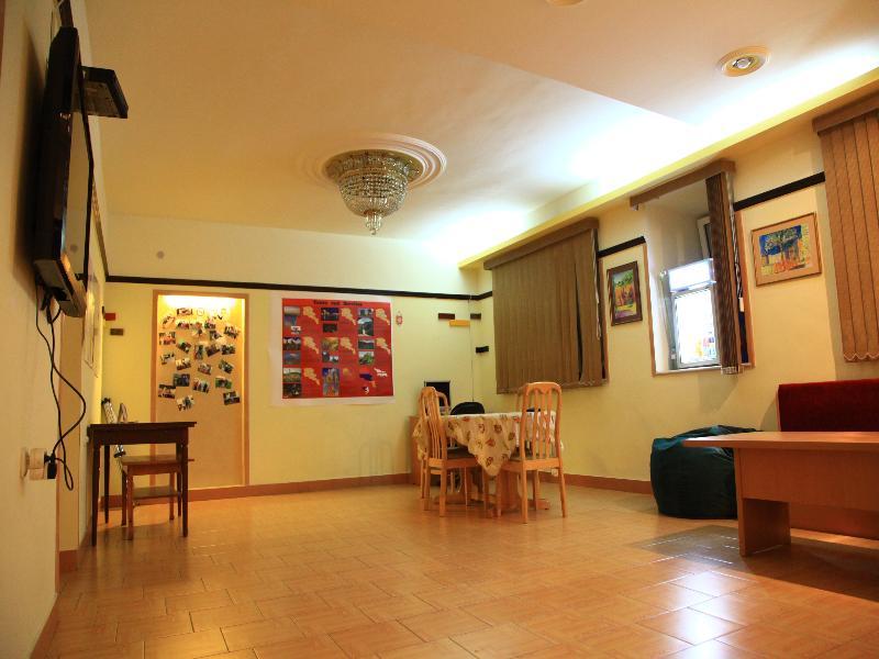 Yerevan Hostel Eksteriør billede